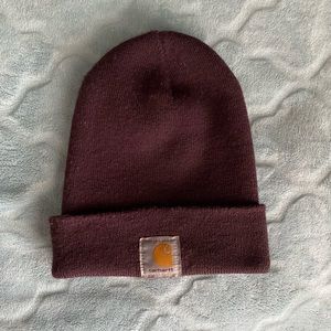 Maroon carhartt beanie